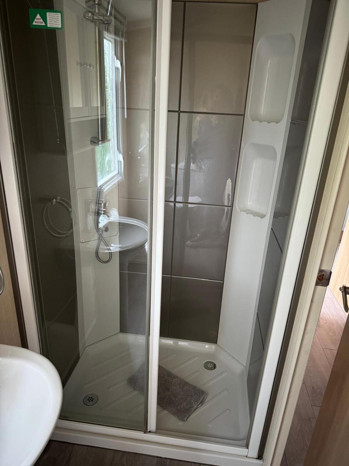 Cheswick  Prestige Static Caravan On 5 Star Holiday Park מראה חיצוני תמונה